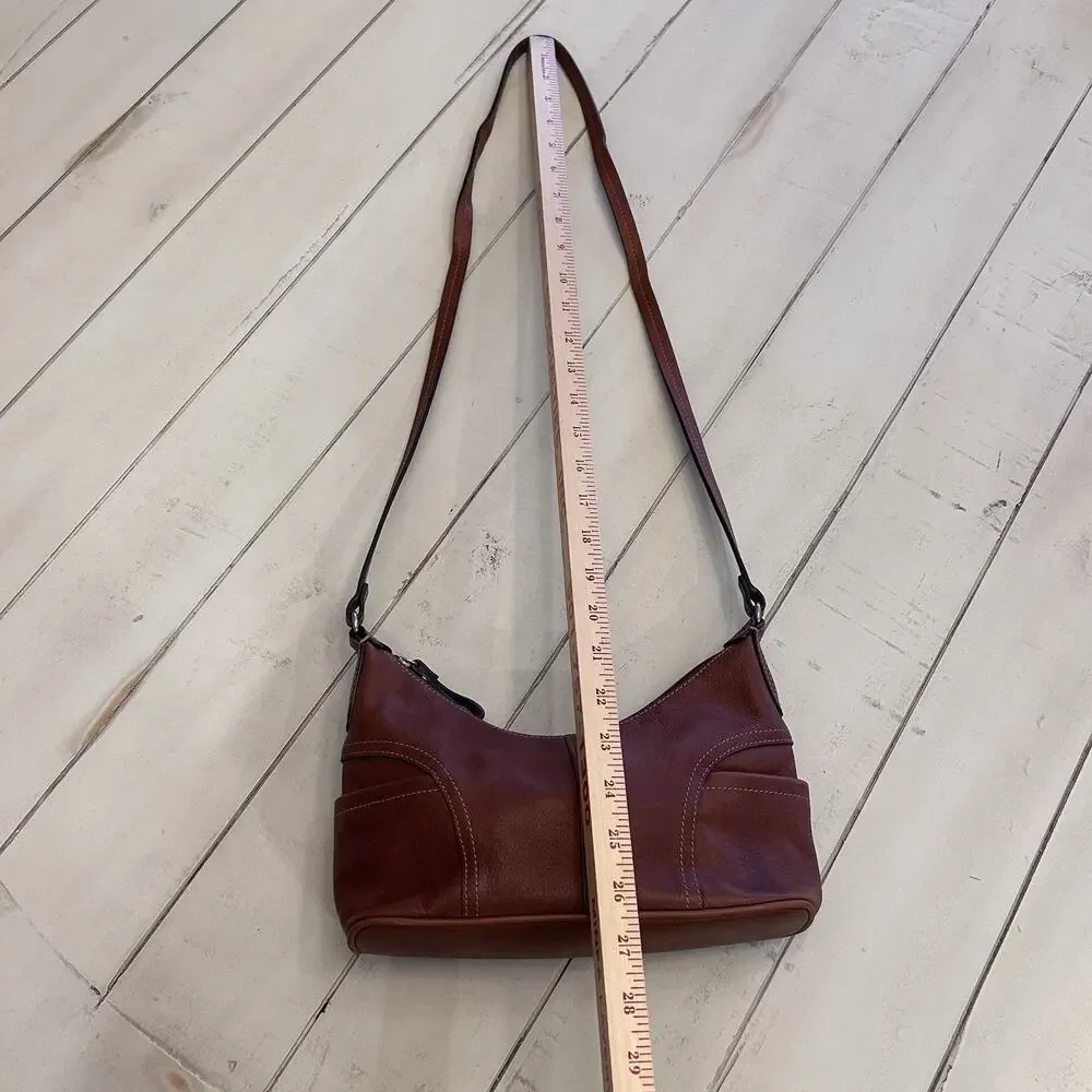 Fossil Leather Purse - Picture 2 of 13